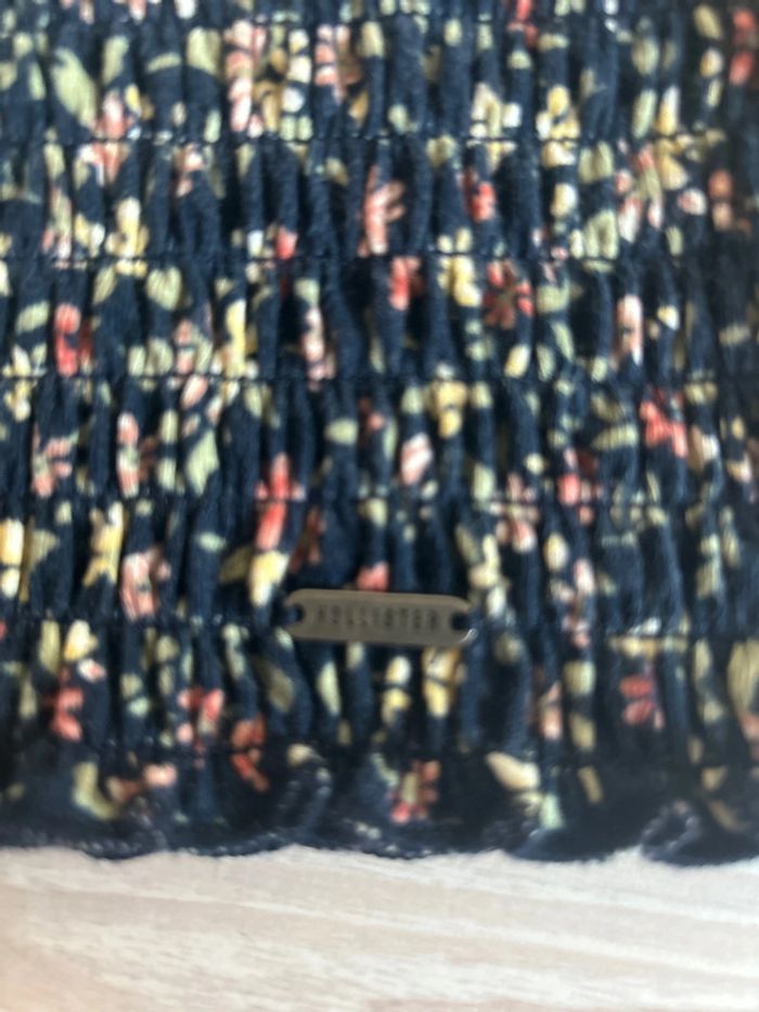 Top Hollister - photo numéro 5