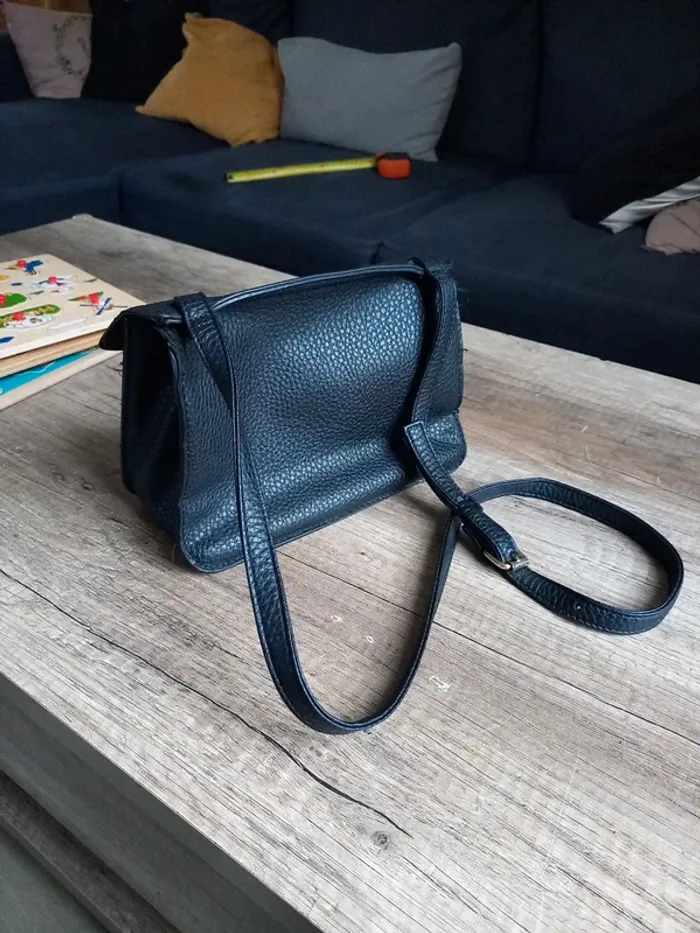 Sac noir - photo numéro 4