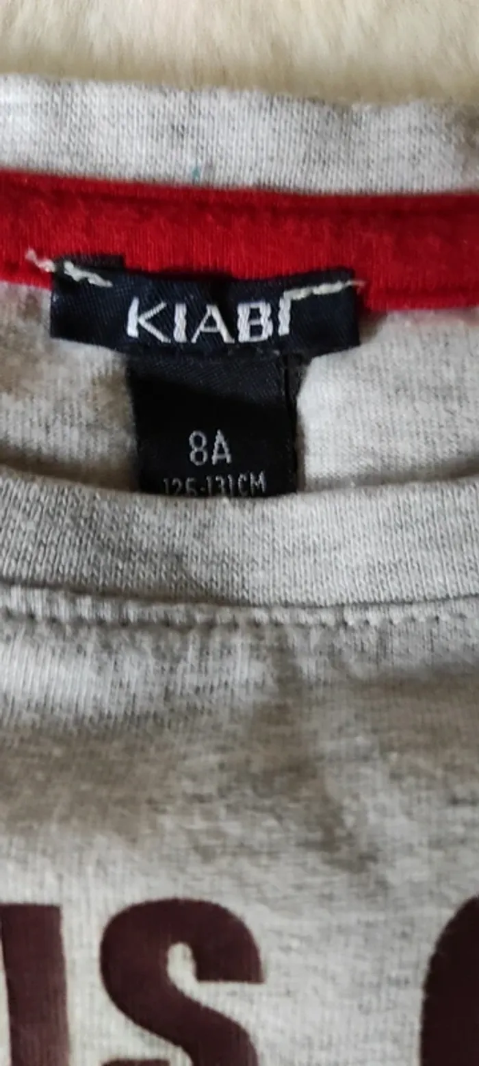 🐼T-shirt manches longues Kiabi 8 ans très bon état 🐼 - photo numéro 3