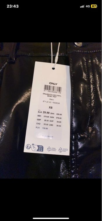 Jupe neuve similicuir 