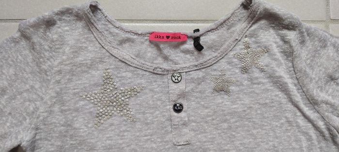 Tshirt manche longue étoiles 8 ans - photo numéro 2