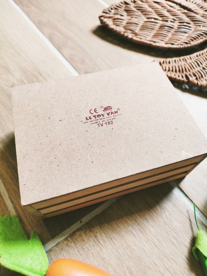 🥕Dinette cagette légumes aliments en bois et feutrine marque Le Toy van - photo numéro 4