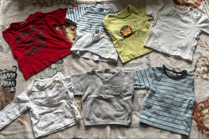 Lot de 8 t-shirts à manches longues taille 1 mois