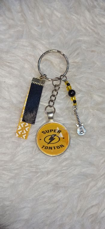 Porte clé tonton " Super tonton"