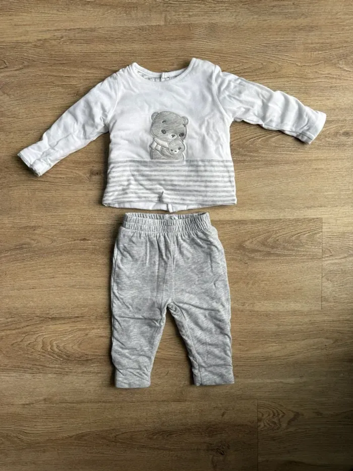 Pyjama 2 pièces 3 mois bébé garçon fille réduction sur lot sans marque très bon état
