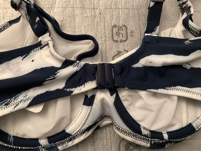Haut maillot bleu et blanc Fantasie neuf - photo numéro 6