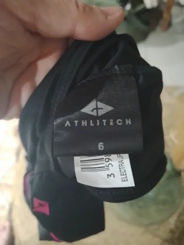 Maillot de bain taille 6 ans Neuf athlitech - photo numéro 4
