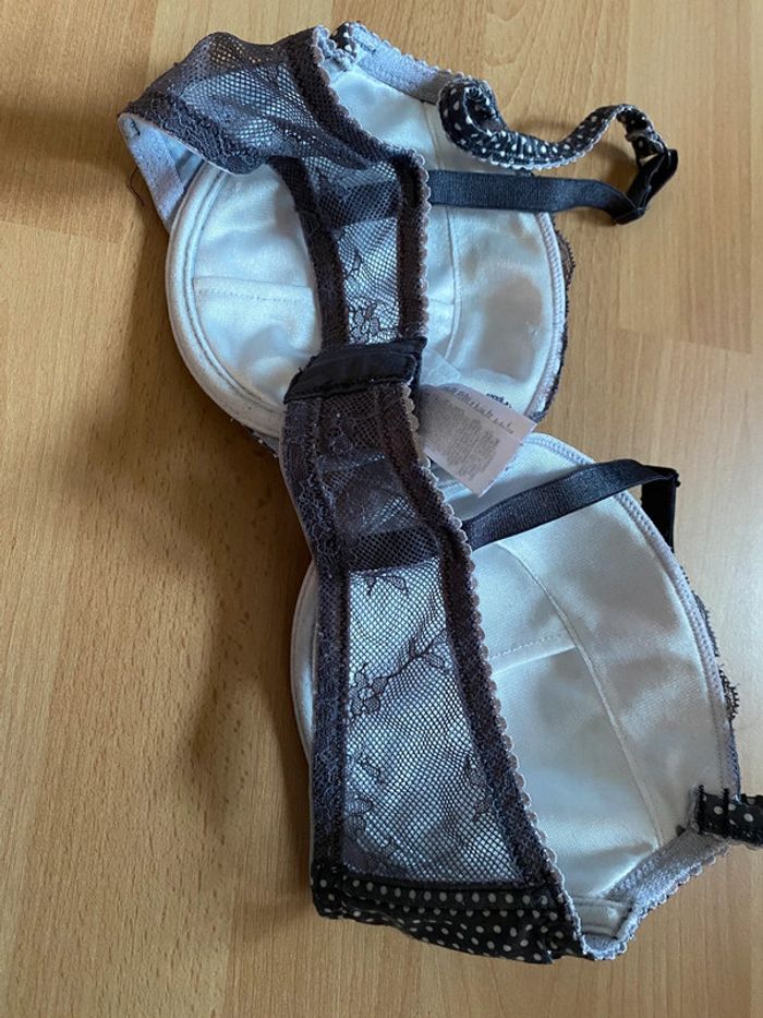 Soutien gorge Censored Taille 80 C =95C FR - photo numéro 2
