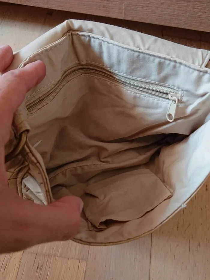 Sac bandoulière effet croco beige - photo numéro 3