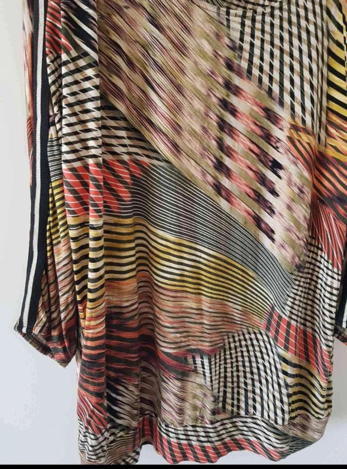 Haut ample  coloré  taille 38  40 42 - photo numéro 3