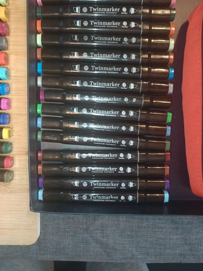 Lot de 69 feutres comme neuf Twinmarker - photo numéro 9