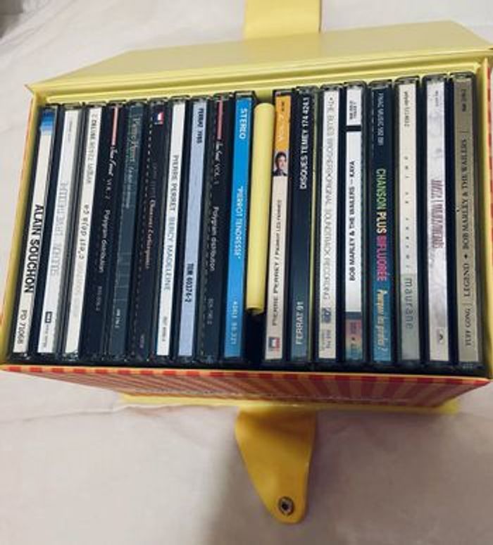 Boîte à CDS - photo numéro 5