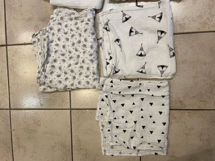 Lot de 5 langes (3 grands et 2 petits) - photo numéro 2