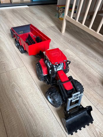 Jouet tracteur et sa remorque