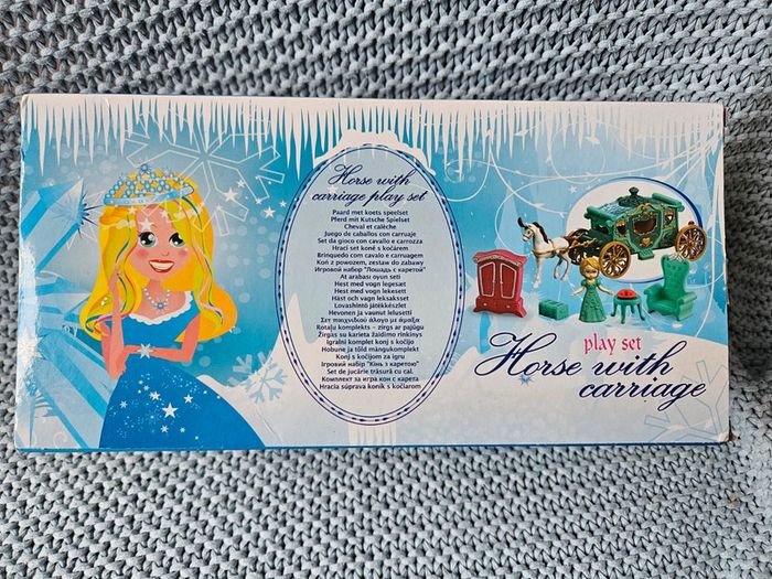 Carrosse et meubles - photo numéro 2