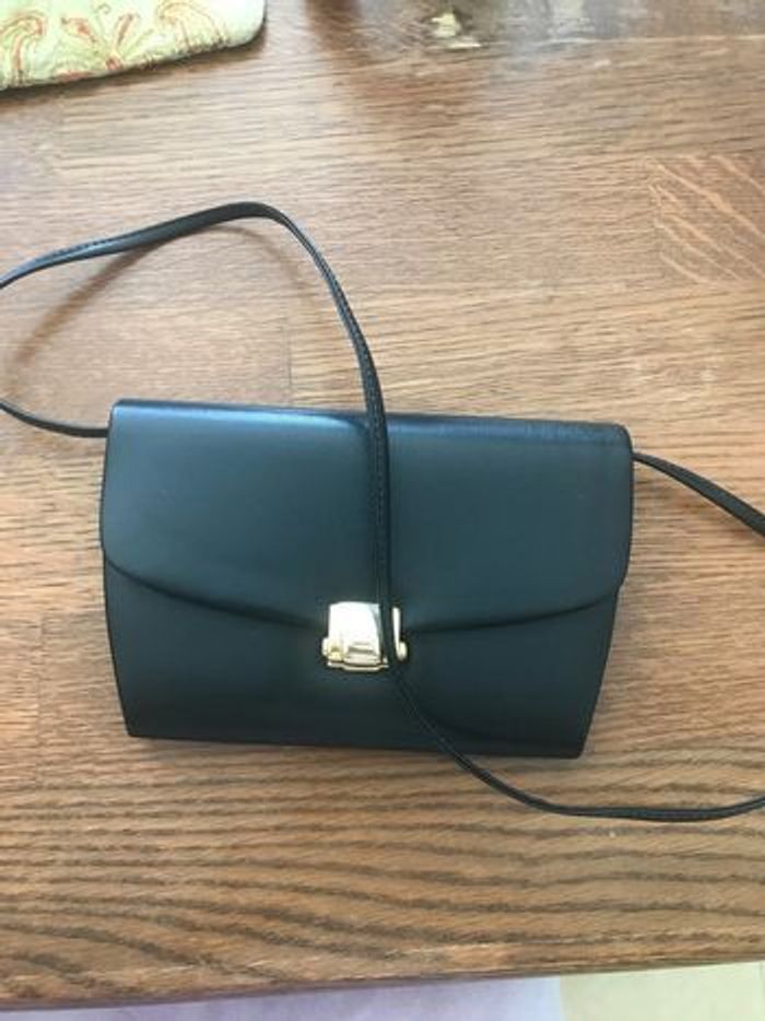 Pochette a bandoulière