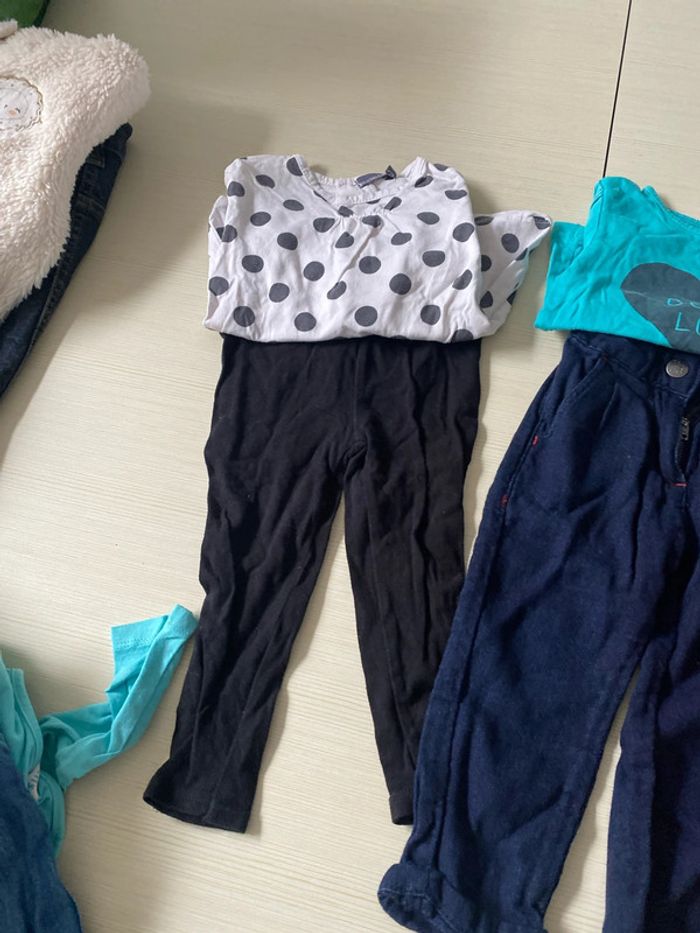 Lot 3 ensembles 2ans - photo numéro 4