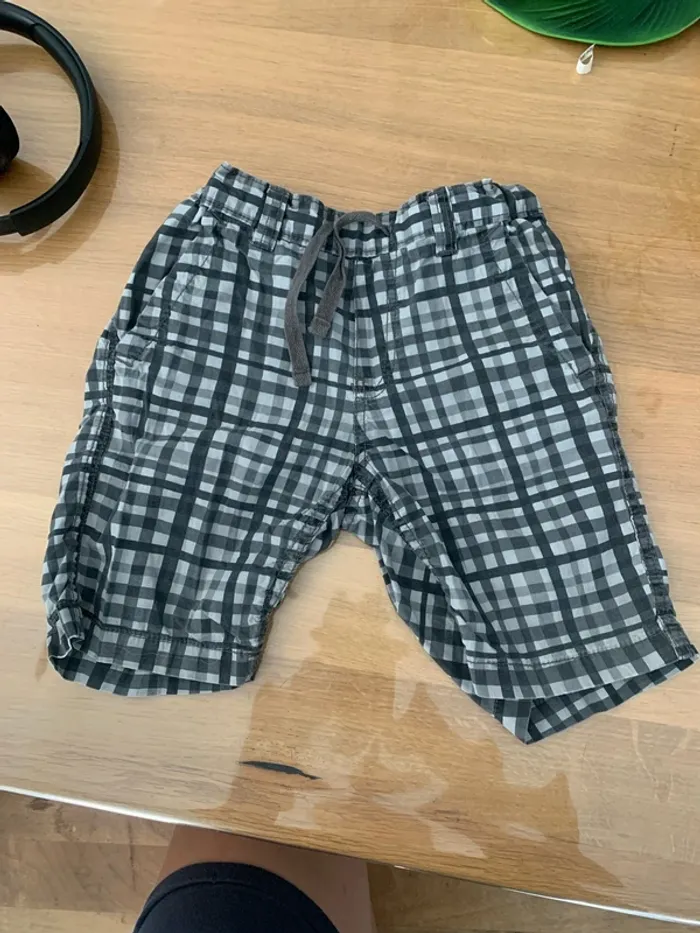 Short à carreaux