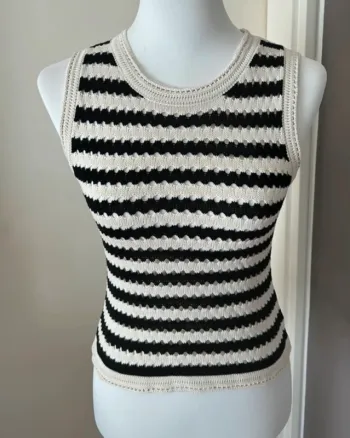 Atelier evene top maille crochet noir et crème  Taille S/M