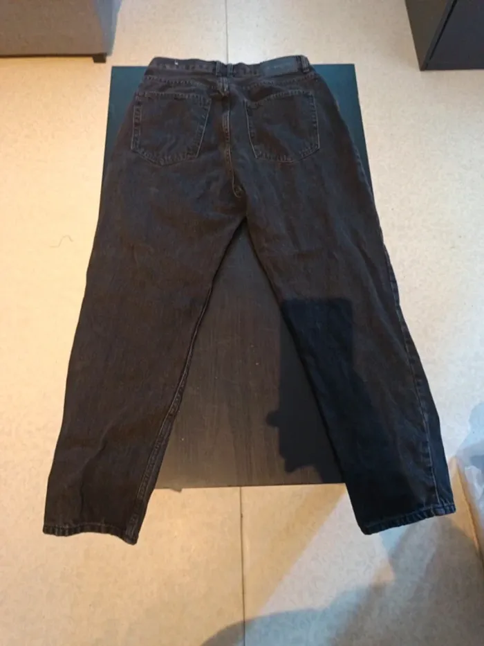 Jeans pull&bear noir - photo numéro 2