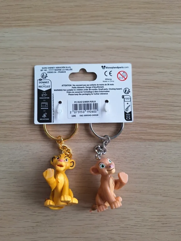 Lot 2 porte-clés Simba & Nala – Neuf - photo numéro 2