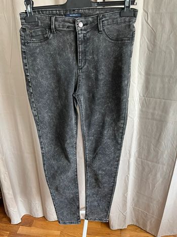 Jean super skinny t.40