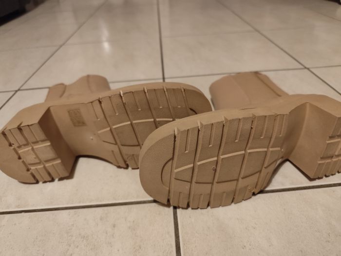 Chaussures bottines neuves - photo numéro 4