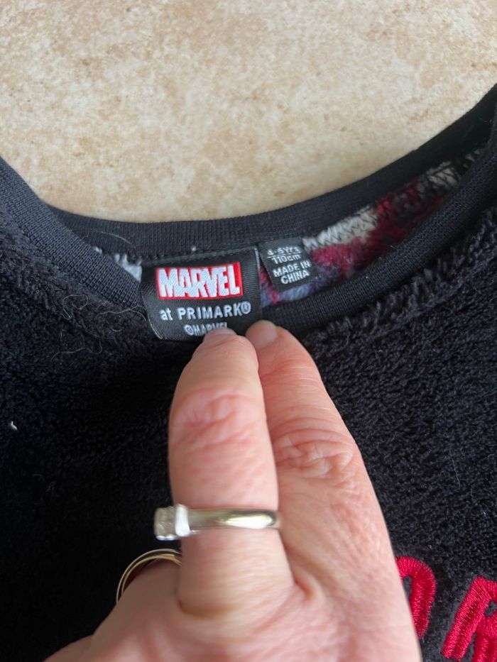 Pyjama Primark garçon t 4-5 ans