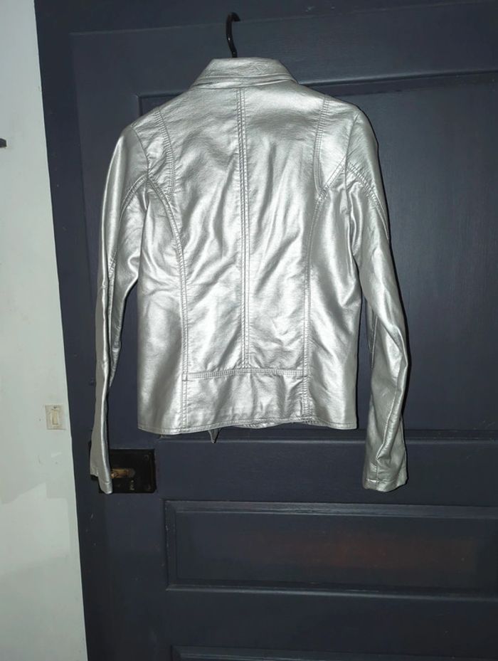 Veste simili cuir argentée - photo numéro 3
