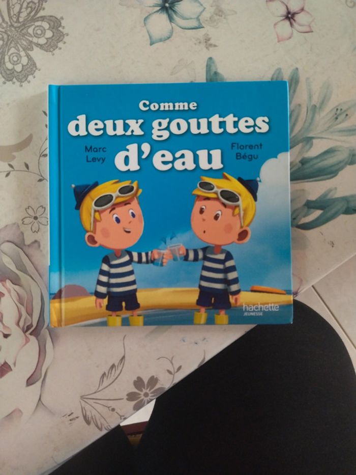 Comme deux gouttes d'eau