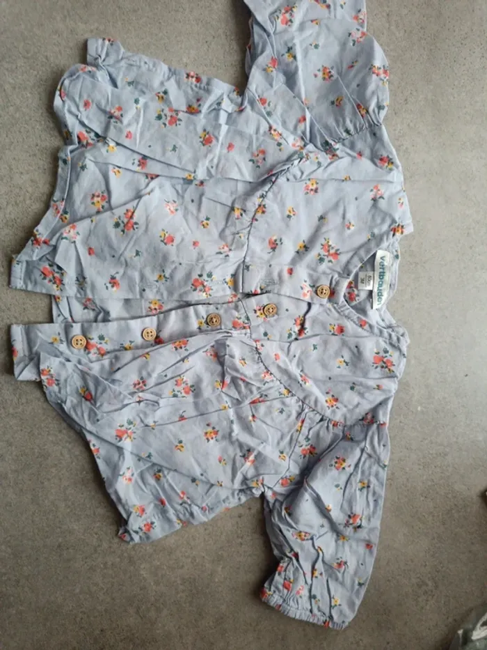 Chemise bleue à fleurs 60cm Vertbaudet - photo numéro 2