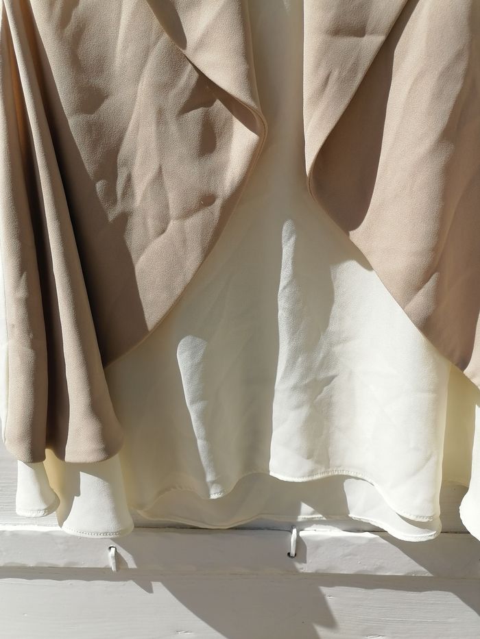 Débardeur fluide Zara taille 36 superposition couleur ivoire et beige - photo numéro 4