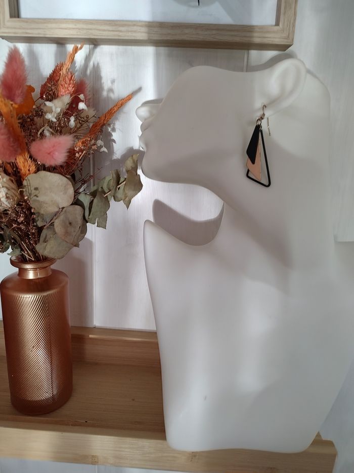 ✨ Boucles d’oreilles géométriques – Chic & Tendance ✨