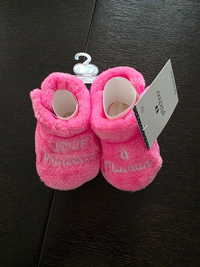 Petits chaussons bébé