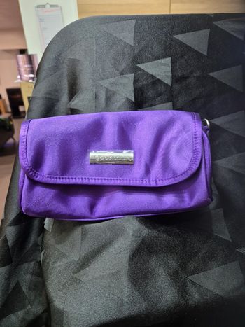 Petit sac violet younique