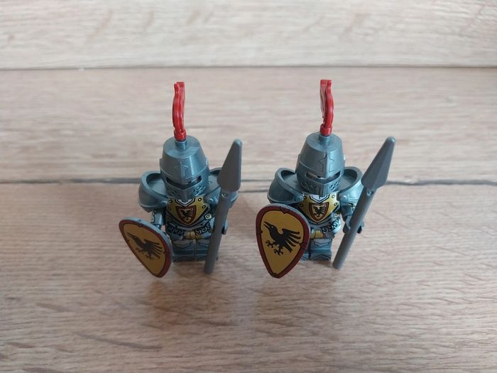 Figurines type lego 2 soldats chevaliers Corbeaux - photo numéro 6