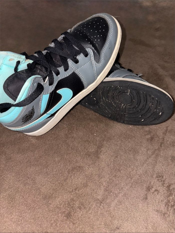 Baskets Nike Air Jordan grise et bleue taille 36,5. - photo numéro 5