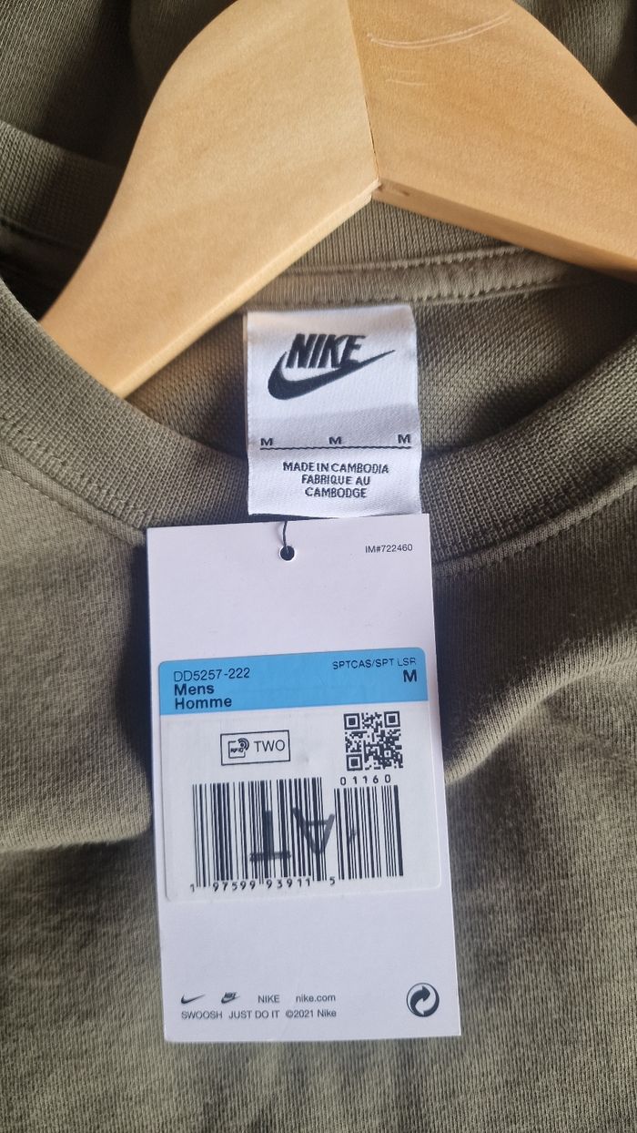 Nike Sportswear Tech Essentials Sweatshirt – Taille M – Neuf avec étiquette - photo numéro 7