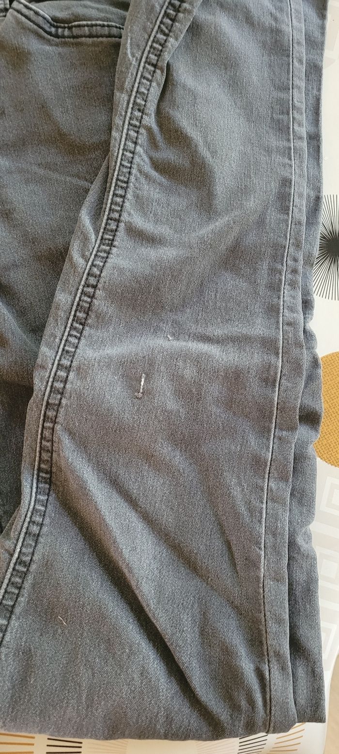 2 jeans 16 ans - photo numéro 3