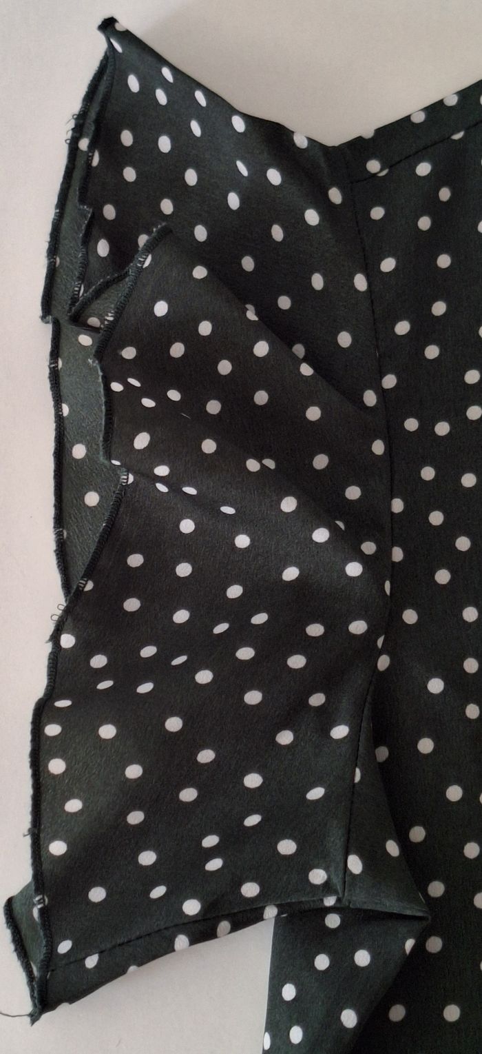 Blouse fluide à pois - photo numéro 5
