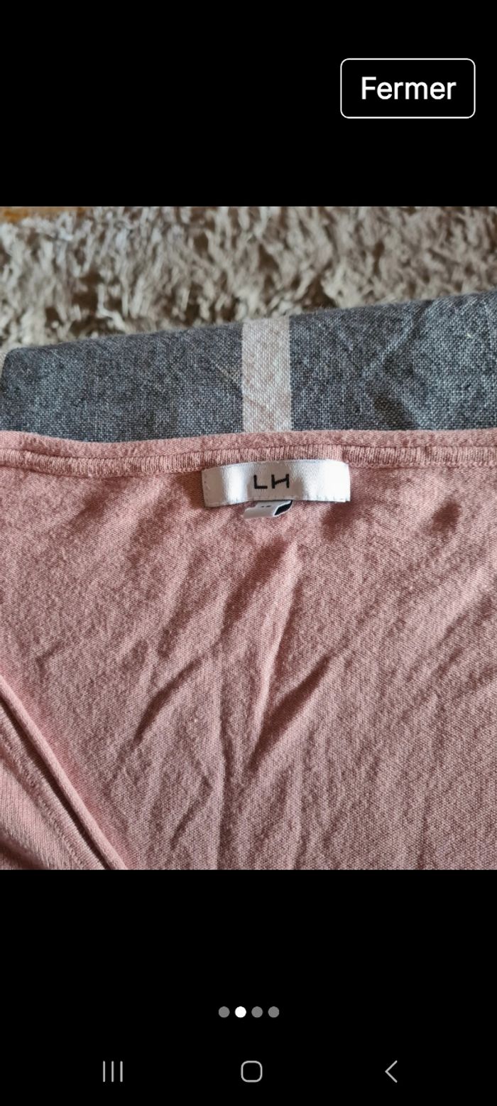 Pull. Manches longues. Rose poudré. Taille 42 . la halle.  longueur 66. Aisselles à aisselles 57. - photo numéro 2