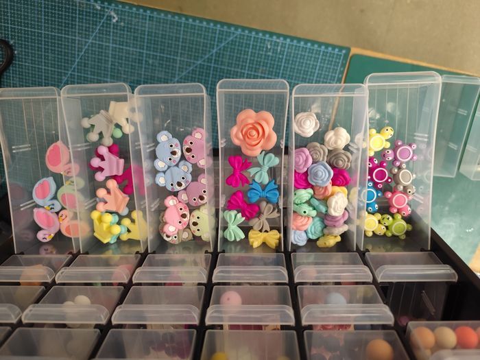 Gros lot pour attache tétine - photo numéro 4