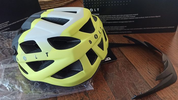casque neuf - photo numéro 2