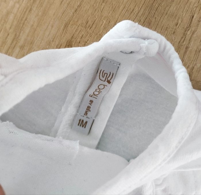 T-shirt manches courtes fille blanc papillons 🦋 roses taille 1 mois Gémo - photo numéro 2