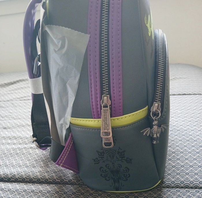 Loungefly phantom manor - photo numéro 4