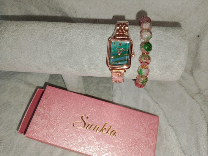 Tres belle montre rosegold  femme avec bracelet en perles de verre - photo numéro 14