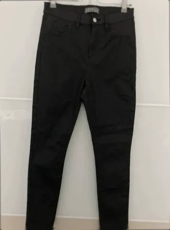 Pantalon noir slim  enduit