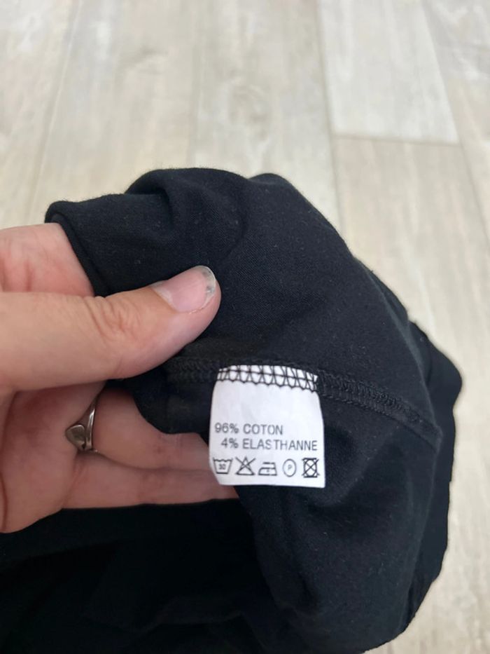 Tee shirt noir à strass - photo numéro 6