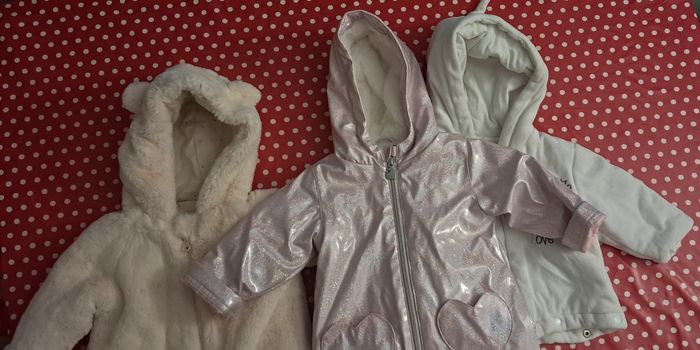 Lot Manteaux taille 6 Mois