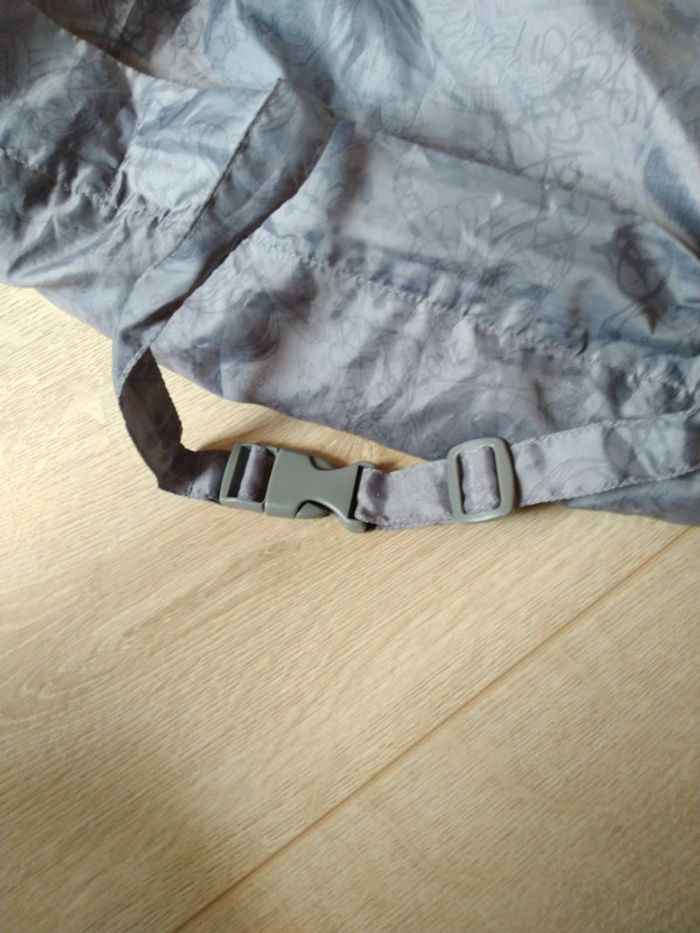 Imperméable style k-way - photo numéro 4